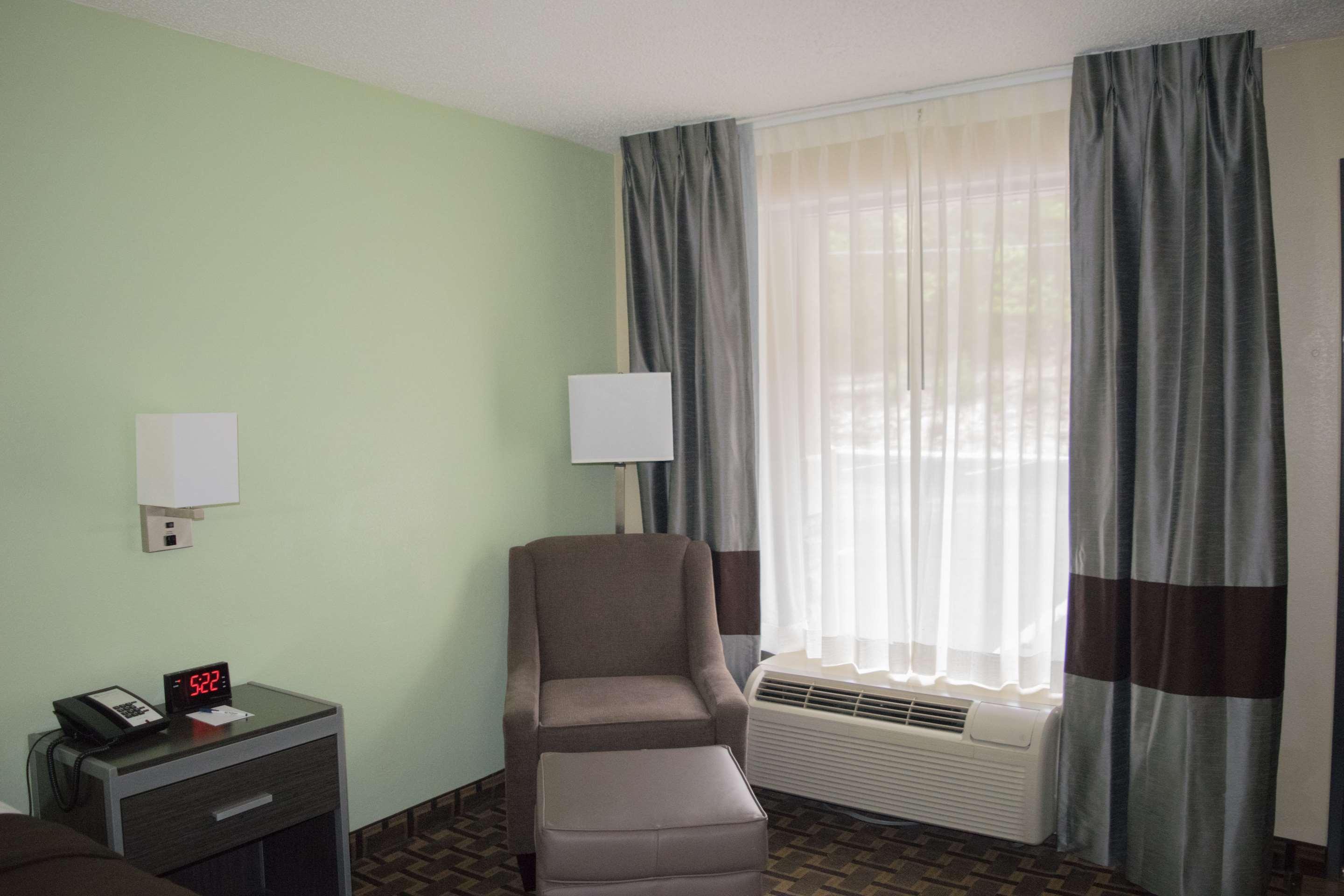 רולה Best Western Coachlight מראה חיצוני תמונה